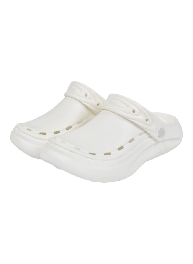 كلوج للنساء وللرجال، تصميم عصري ابيض